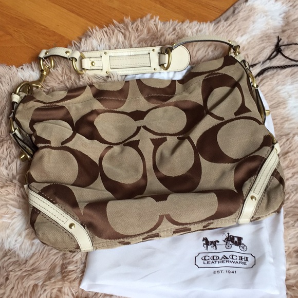 Coach Carly Slim Tan Signature Hobo Bag - Picture 3 of 8